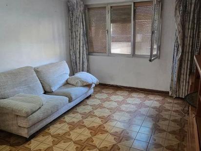 Living room of Flat for sale in L'Hospitalet de Llobregat