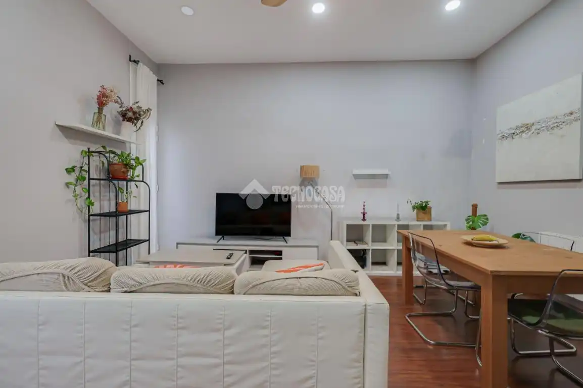Flat with terrace for sale in Sant Andreu, imagen 5