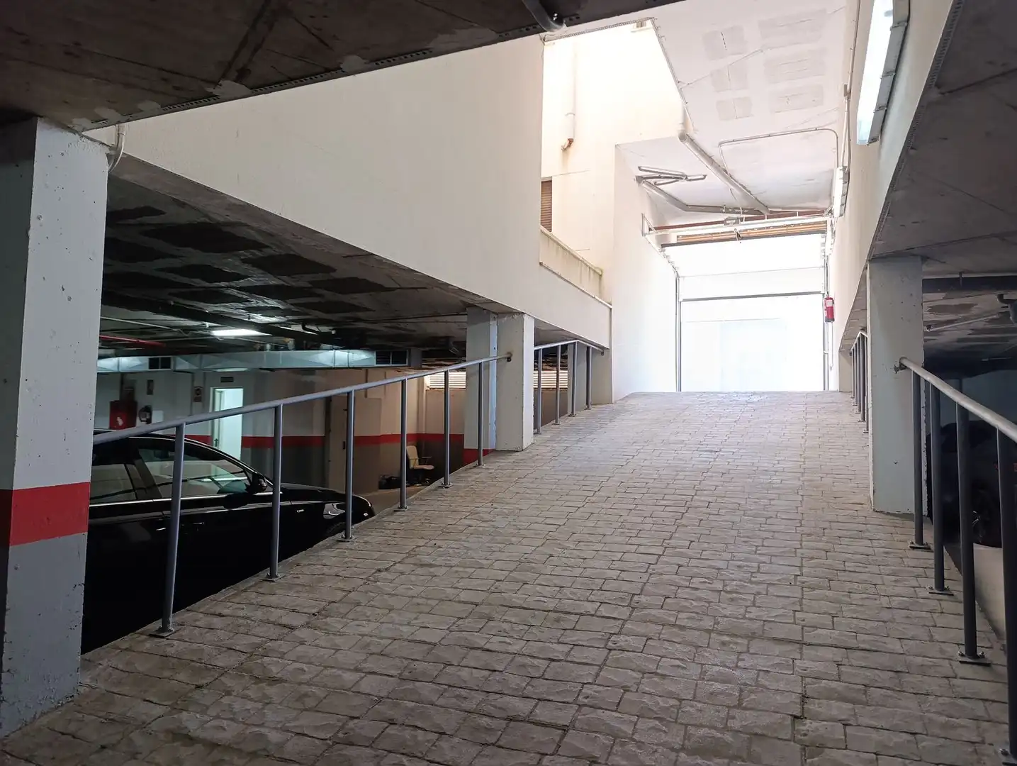 Aparcament de Dúplex en venda en Pozuelo de Calatrava amb Calefacció, Terrassa i Traster