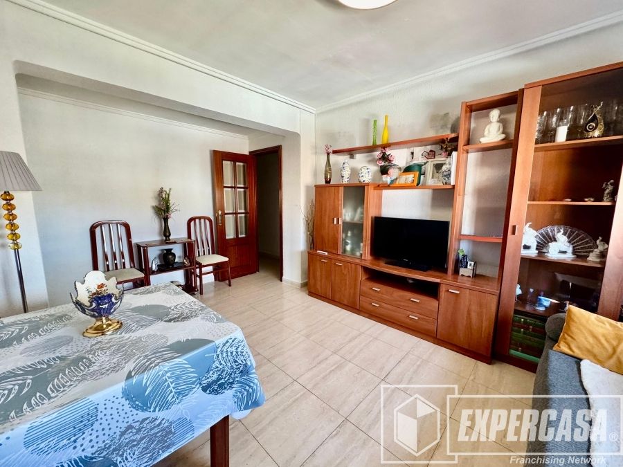 Sala d'estar de Pis en venda en  Valencia Capital amb Aire condicionat