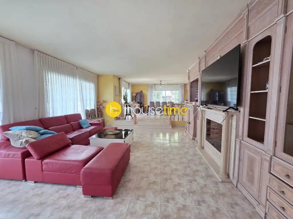 Sala d'estar de Casa o xalet en venda en Cabrils