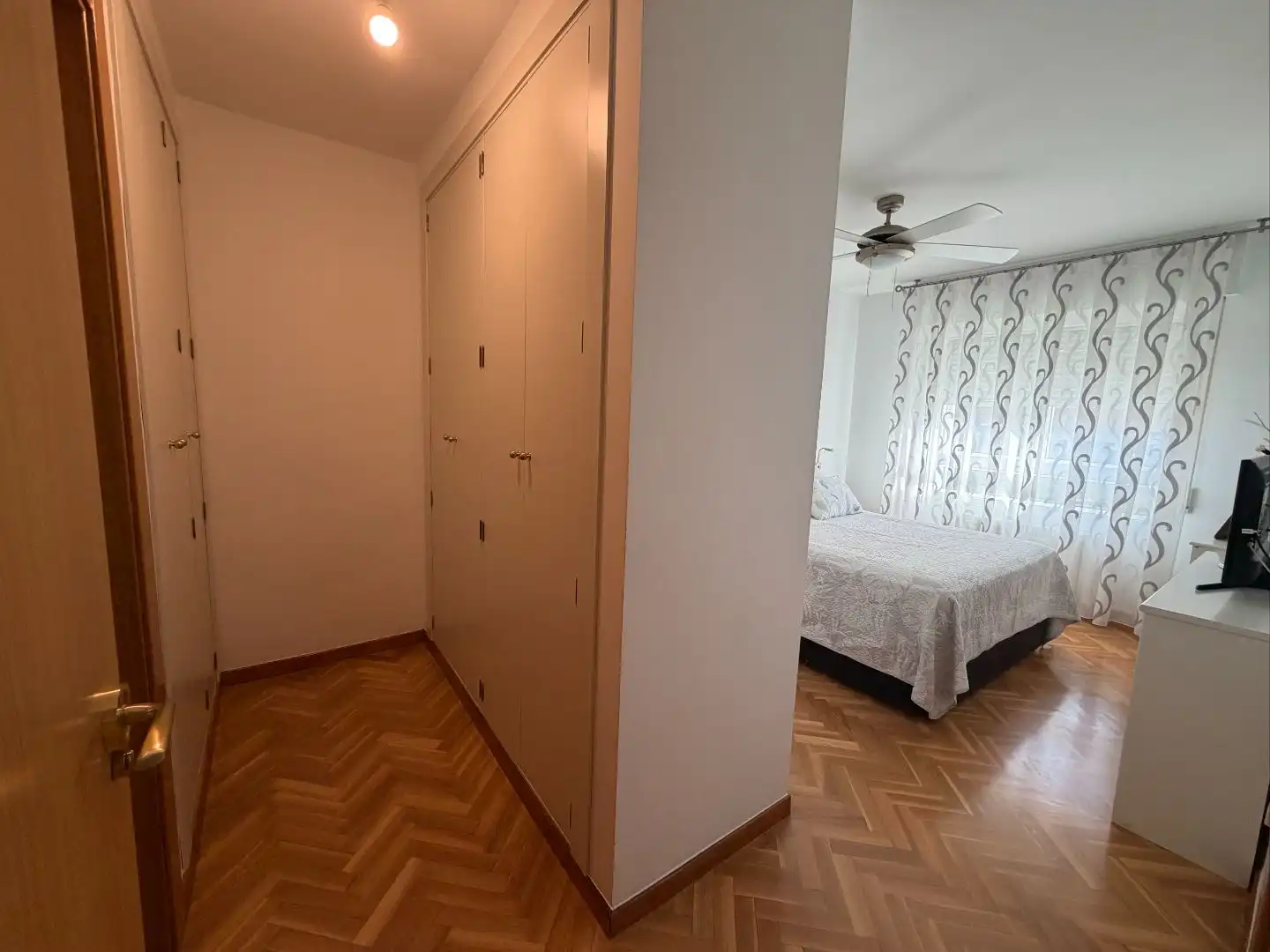Dormitori de Casa o xalet en venda en Montserrat - Parque Empresarial