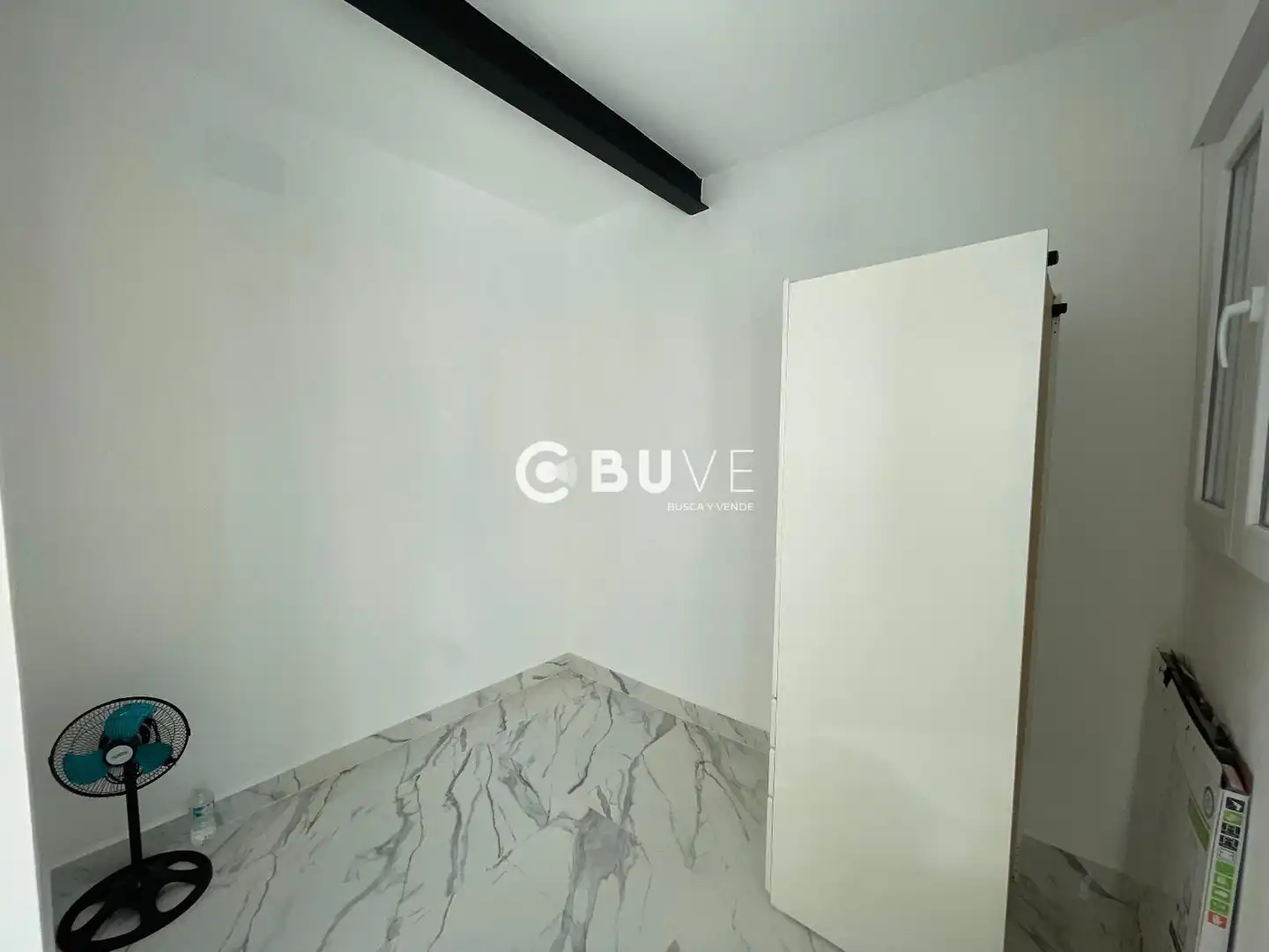 Houses for sale in Sevilla  with Air Conditioner, Terrace and Swimming Pool