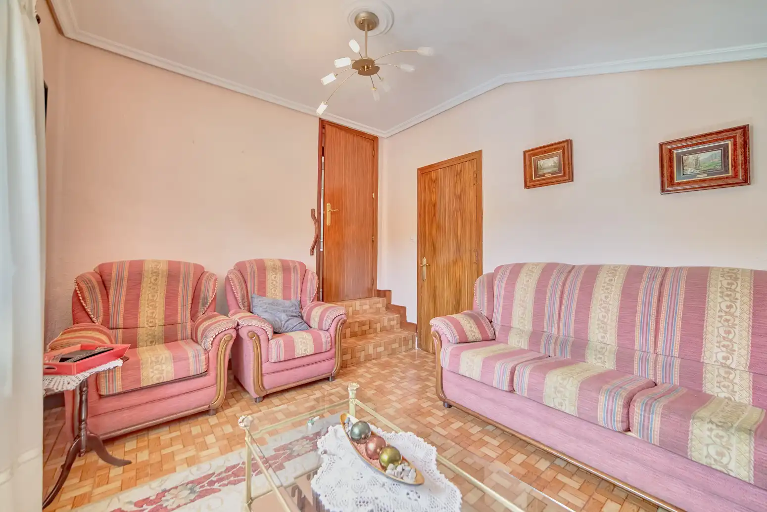 Sala d'estar de Casa o xalet en venda en Galar amb Traster