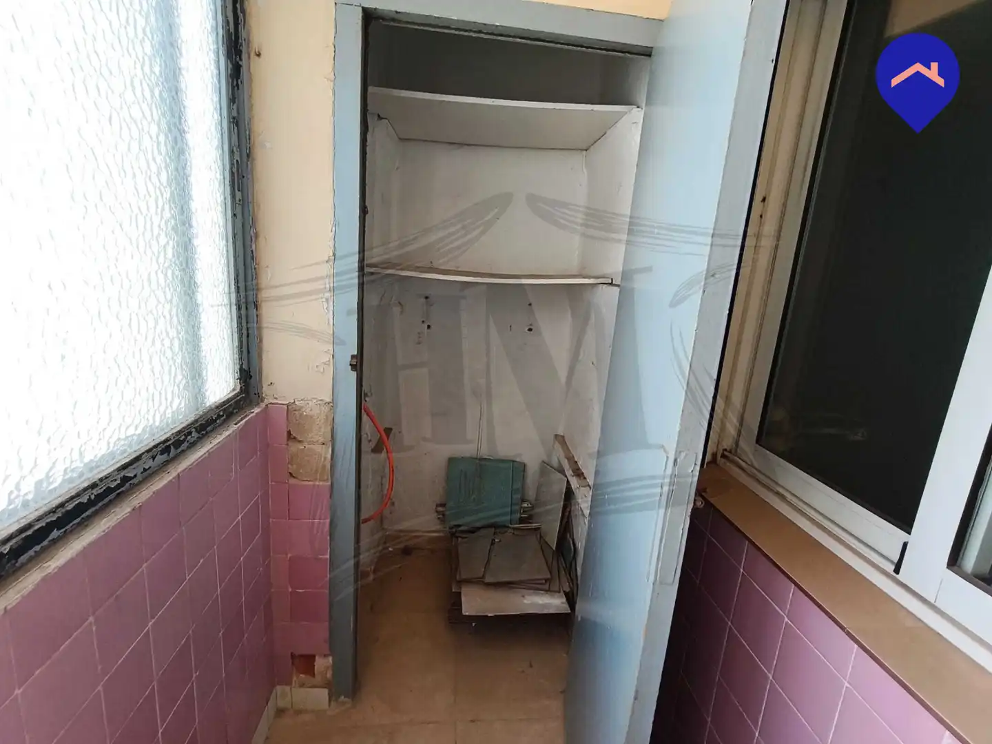 Piso en venta en Valencia con Calefacción, Terraza y Alarma