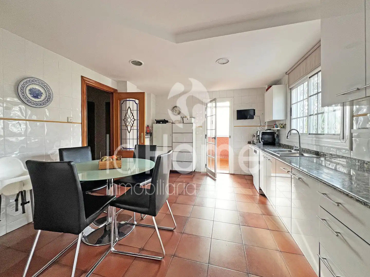Cocina de Casa o chalet en venta en Paterna con Aire acondicionado, Calefacción y Jardín privado