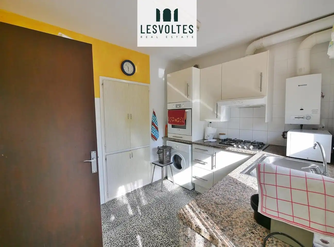 Cocina de Casa o chalet en venta en Verges con Calefacción, Jardín privado y Terraza