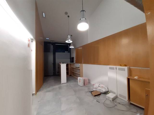 Local comercial en Alquiler en Morvedre