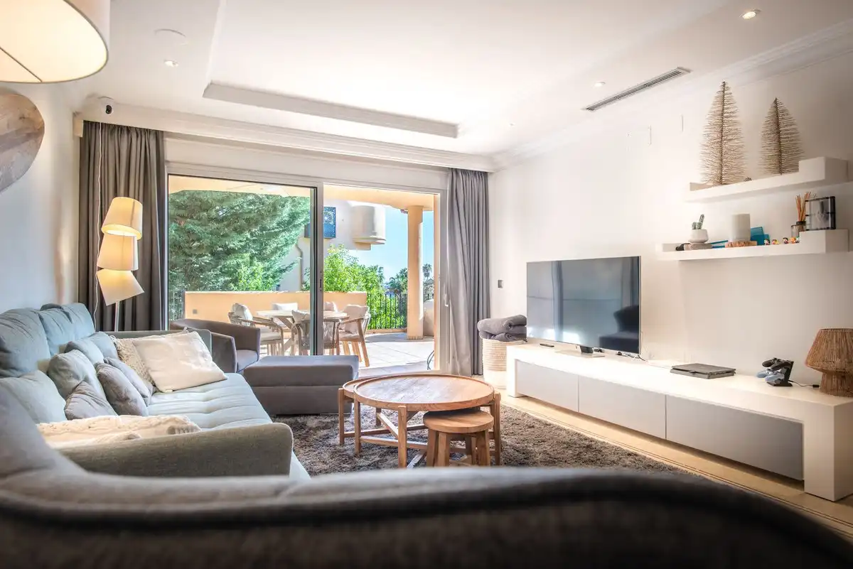 Apartament amb piscina en venda a Nueva Andalucía, imagen 13