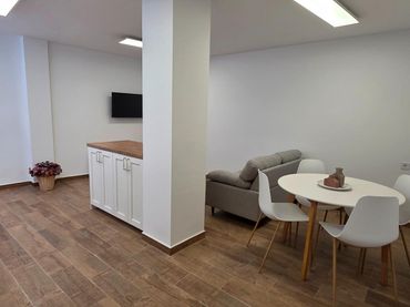 Casa amb balcó en venda a Casc Urbà