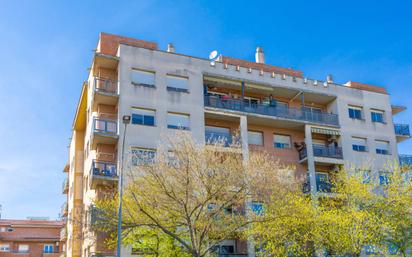 Vista exterior de Dúplex en venda en Vic amb Terrassa