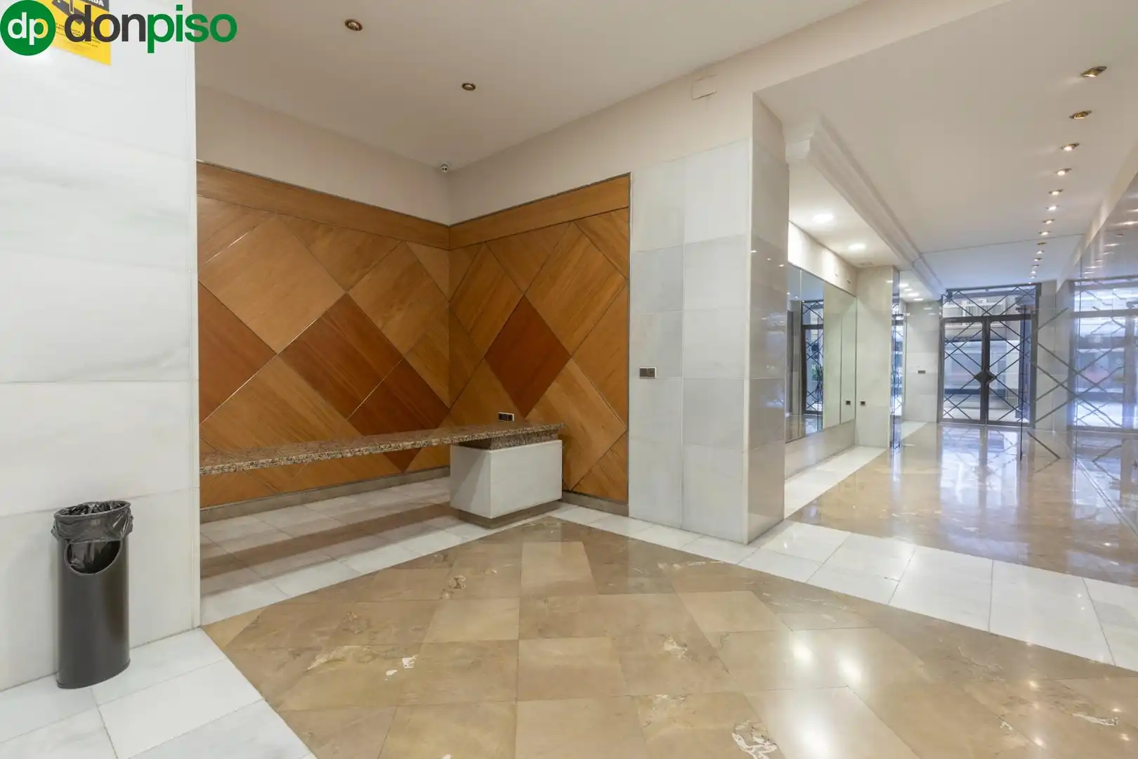 Local comercial en venda a Calle Ángel Ganivet, imagen 66