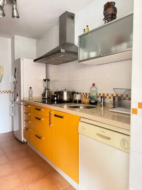 Cocina de Piso en venta en Mairena del Aljarafe con Aire acondicionado y Piscina comunitaria
