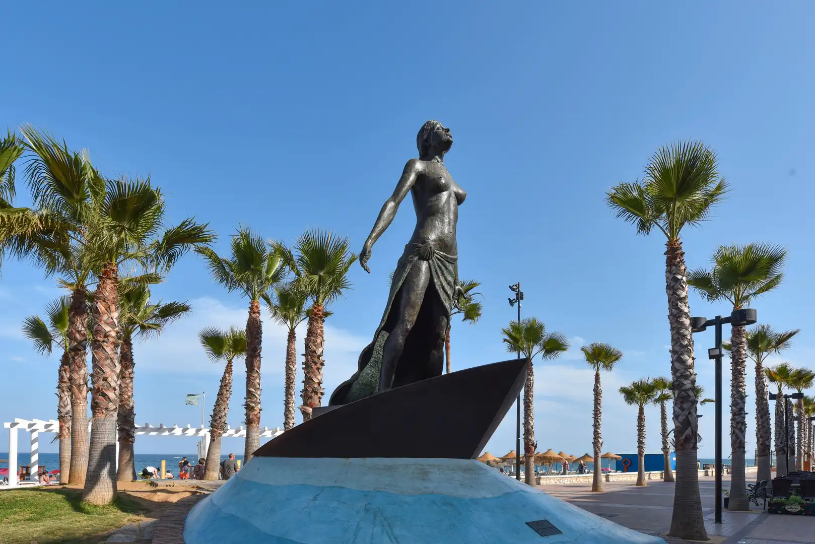 Außenansicht von Wohnung zur Miete in Fuengirola mit Klimaanlage, Heizung und Privatgarten