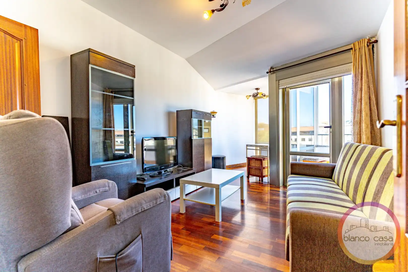 Living room of Flat for sale in Carballo  with Heating, Terrace and Storage room