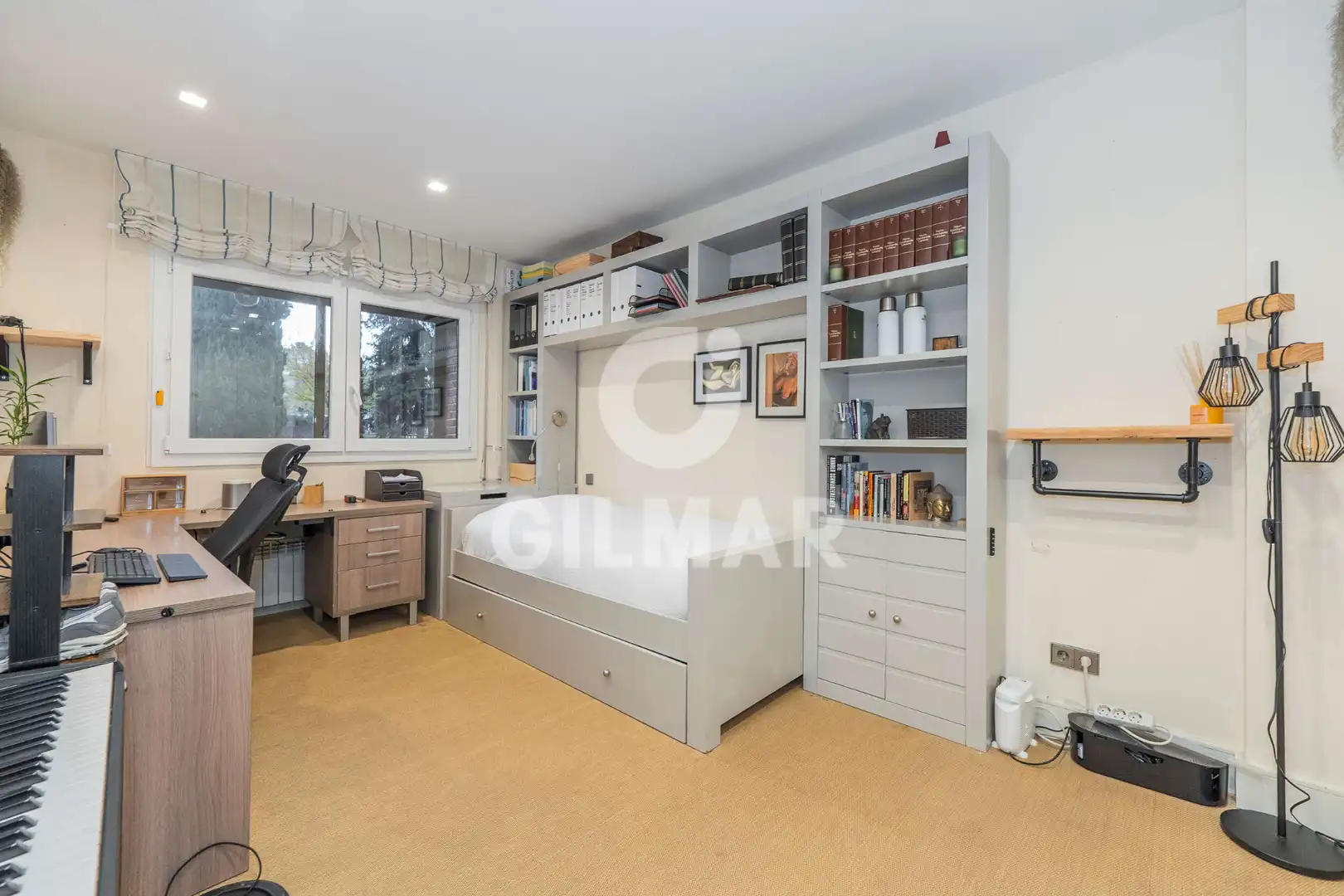 Flat for sale in Calle de la Kerria, El Soto de la Moraleja
