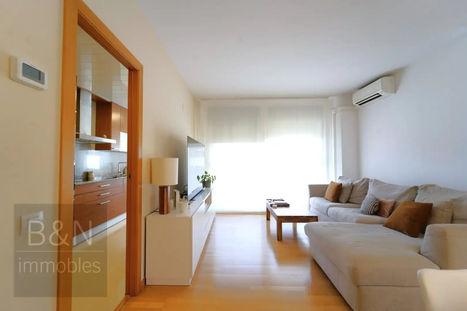 Sala de estar de Piso en venta en Terrassa con Aire acondicionado, Calefacción y Piscina