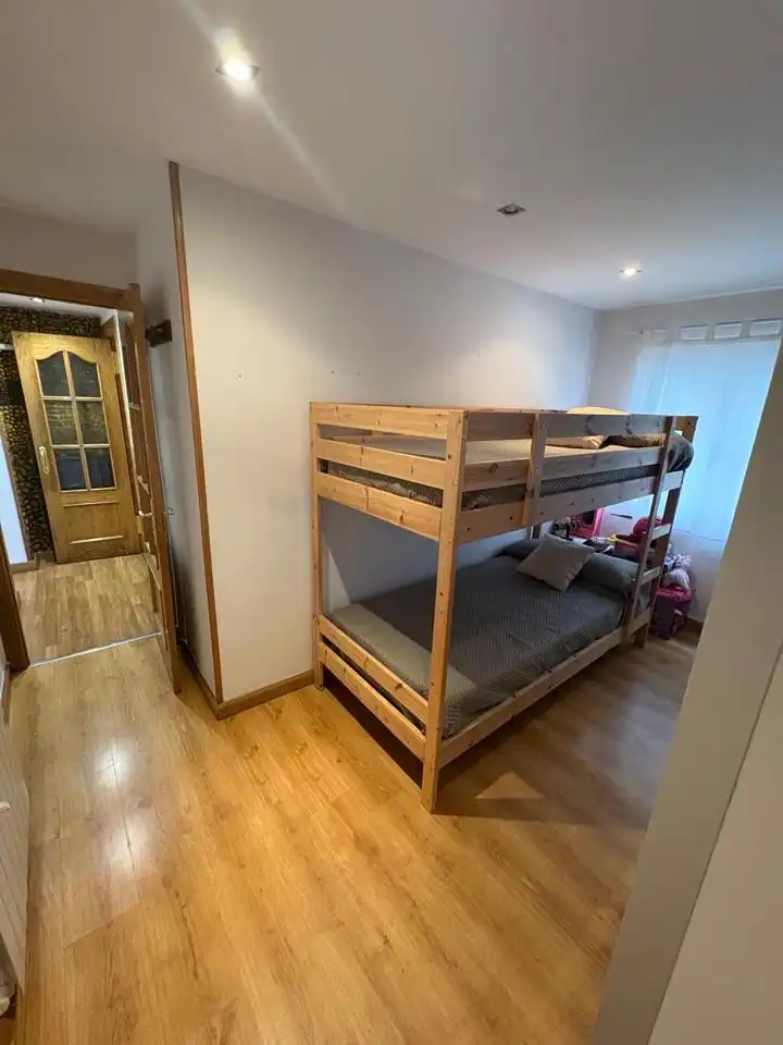 Habitación de Planta baja de alquiler en Gijón  con Calefacción, Terraza y Amueblado