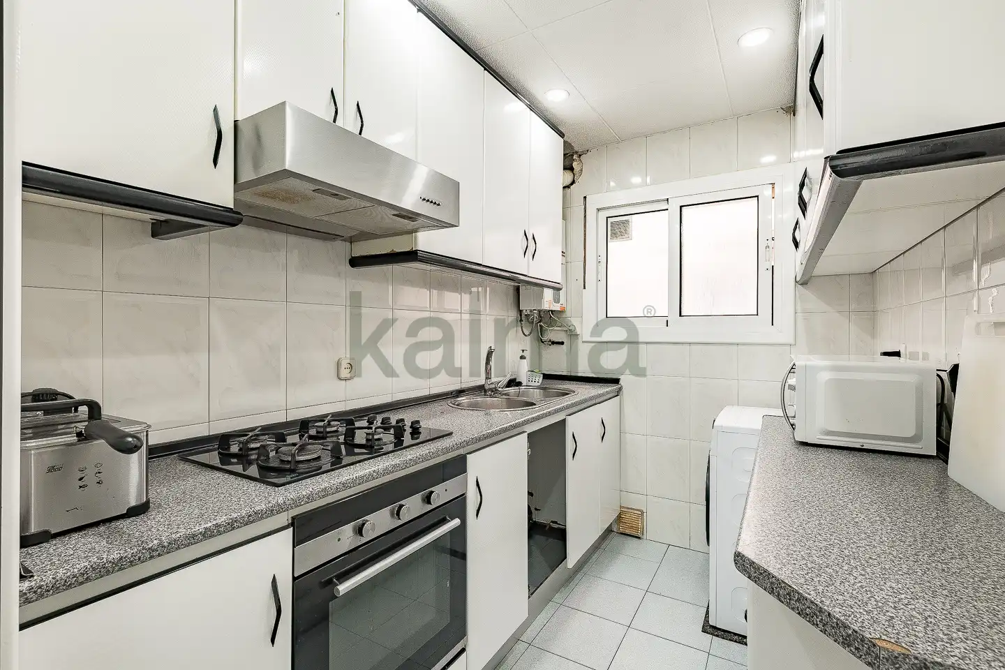 Cocina de Piso en venta en Santa Coloma de Gramenet con Aire acondicionado, Calefacción y Amueblado