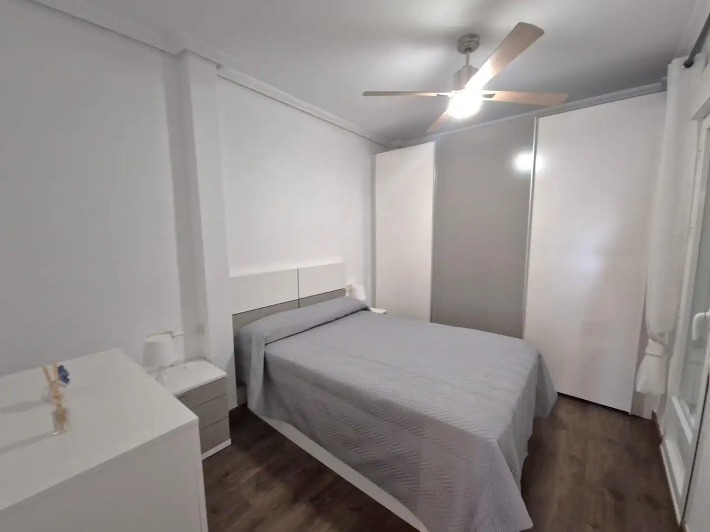 Bedroom of Flat for rent in Plasencia  with Air Conditioner and Heating