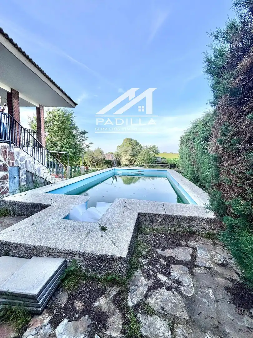 Piscina de Casa o xalet en venda en El Viso de San Juan amb Calefacció, Terrassa i Piscina