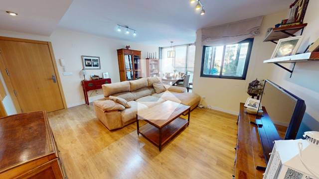 Piso en Venta en Calle Juanito Santero en Barrio de San Blas