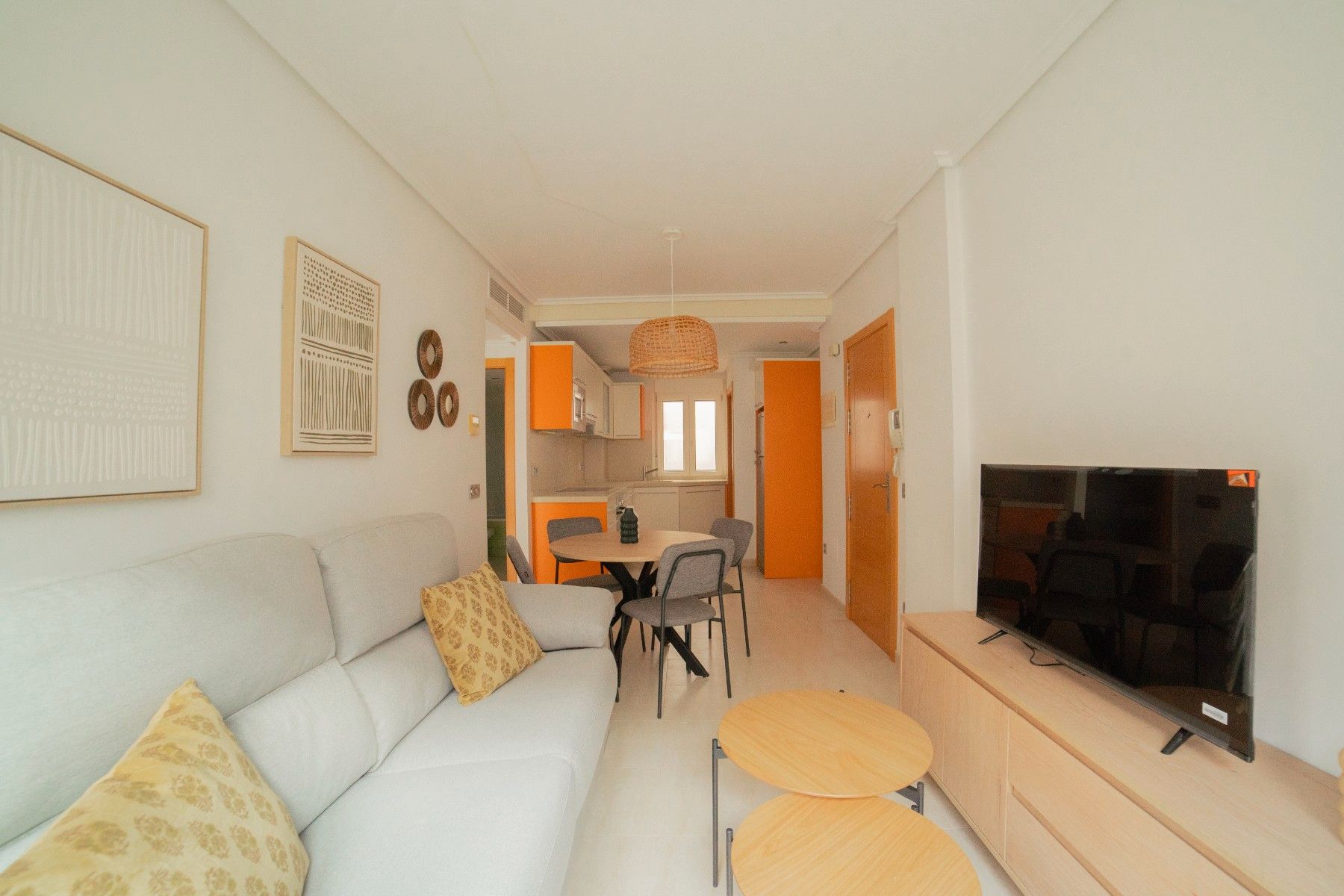 Sala d'estar de Apartament en venda en Águilas amb Terrassa, Moblat i Forn