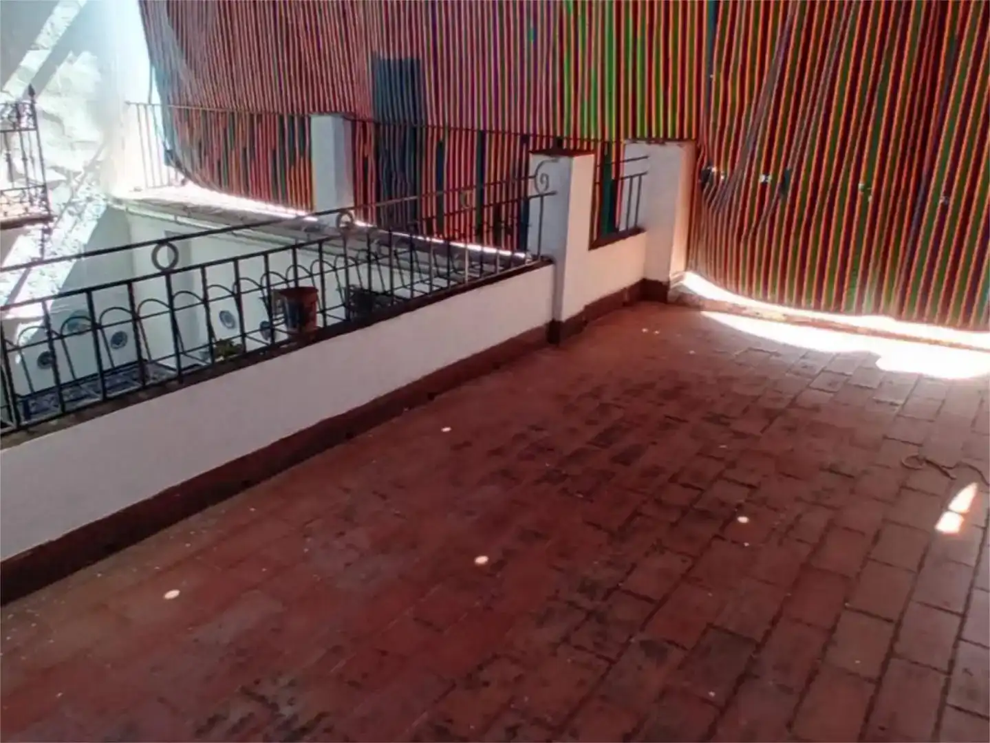 Terrassa de Casa adosada en venda en Bujalance amb Aire condicionat, Piscina i Balcó