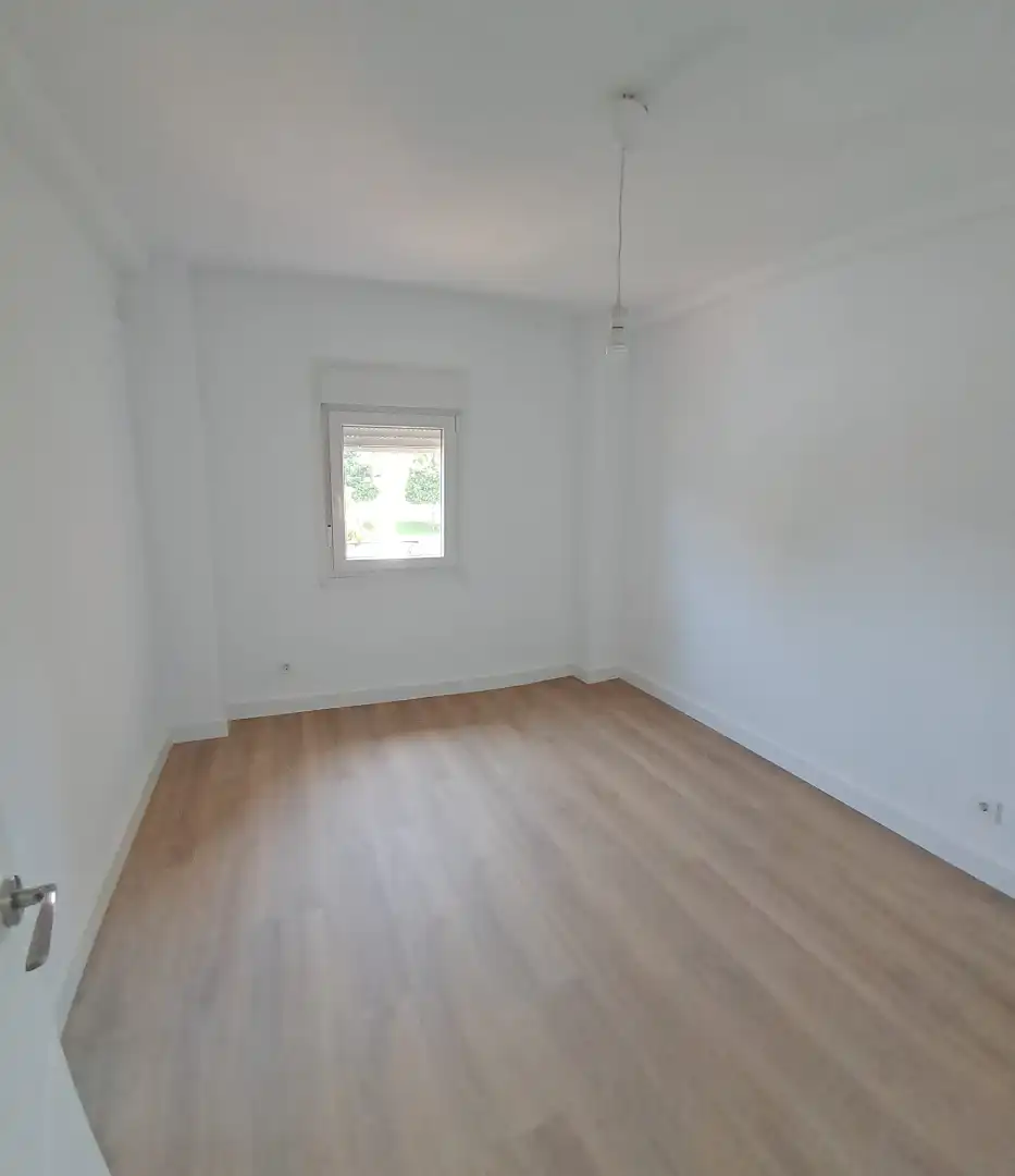 Bedroom of Flat for rent in Castilleja de la Cuesta  with Air Conditioner