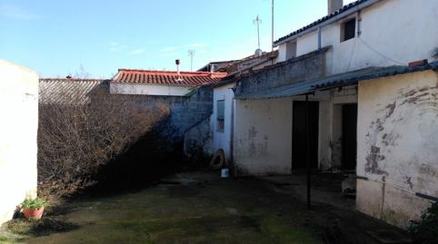 Foto 3 de Casa o chalet en venta en Calle Peral, 28, Madrigalejo, Cáceres