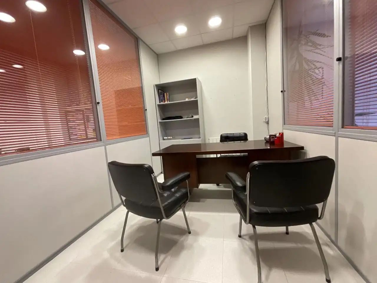 Local comercial en venda a Calle San Jerónimo Hermosilla, imagen 19