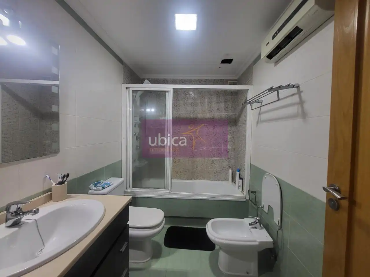 Bathroom of Flat for sale in Soutomaior  with Heating, Parquet flooring and Terrace