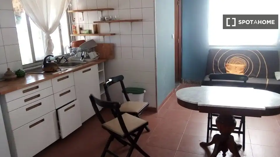 Cocina de Piso de alquiler en Valencia con Aire acondicionado, Calefacción y Amueblado
