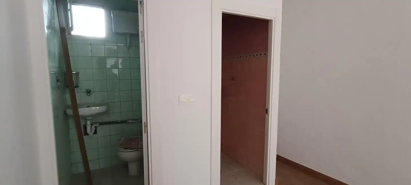 Business premises to rent in Del Obispo Almarcha, imagen 5