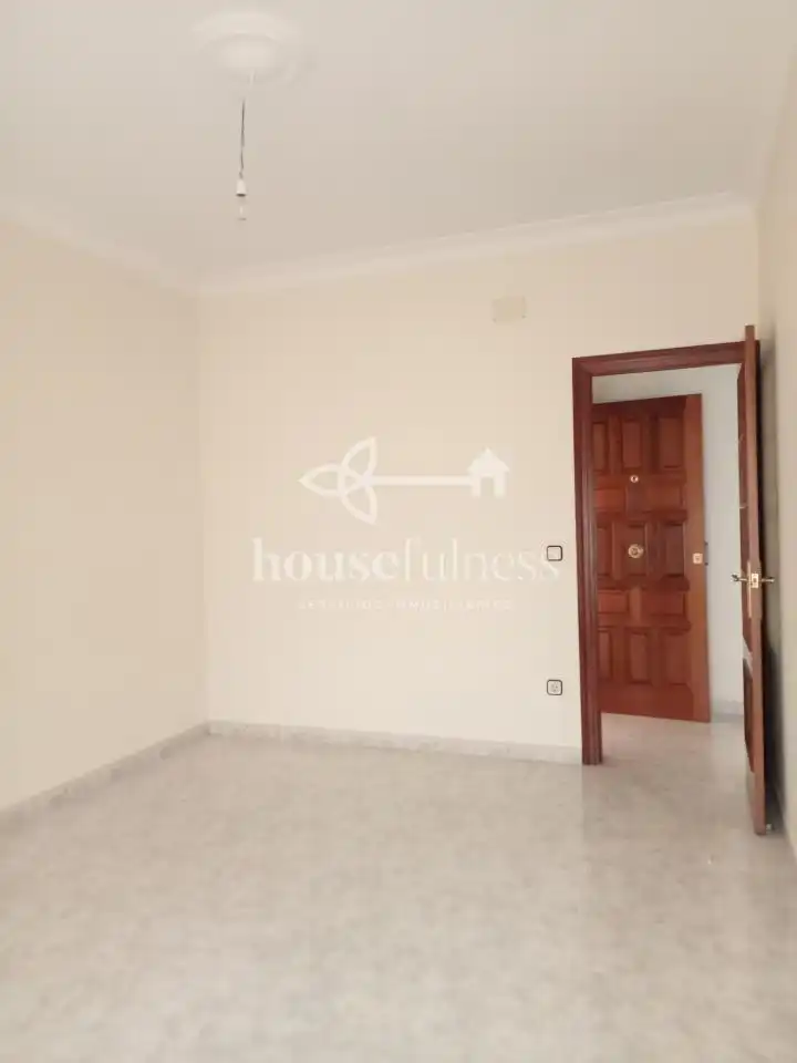 Habitación de Edificio en venta en Fene