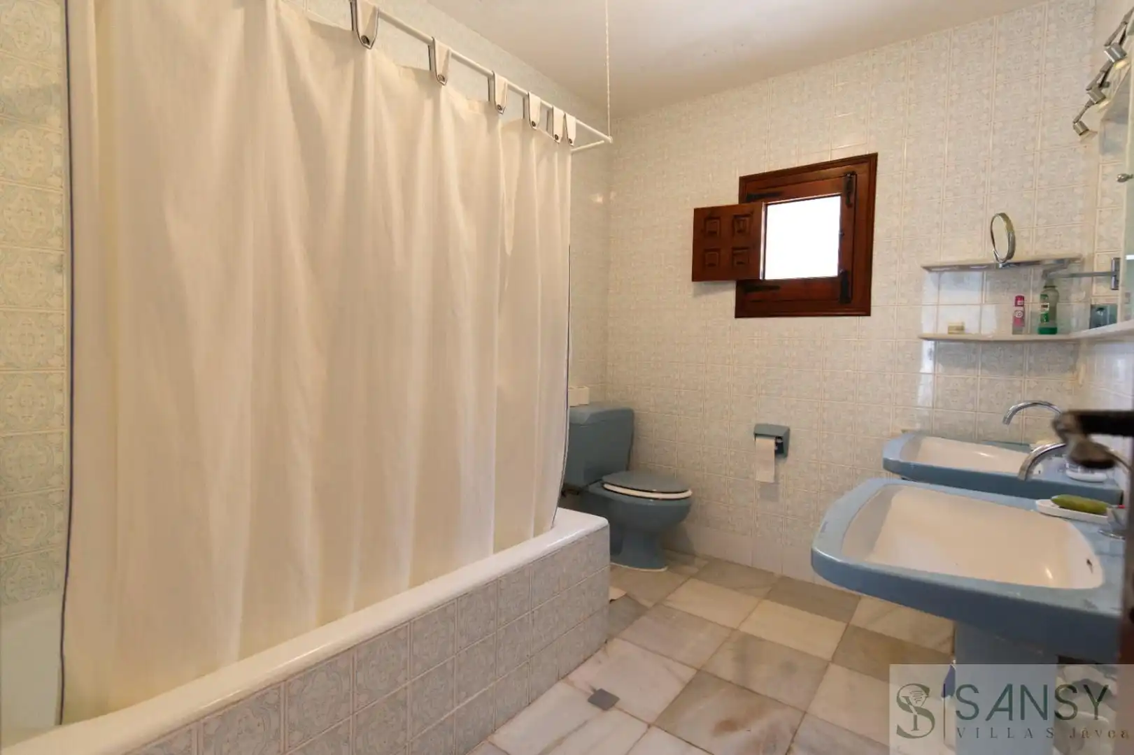 Bathroom of Houses for sale in Jávea / Xàbia  with Heating and Swimming Pool