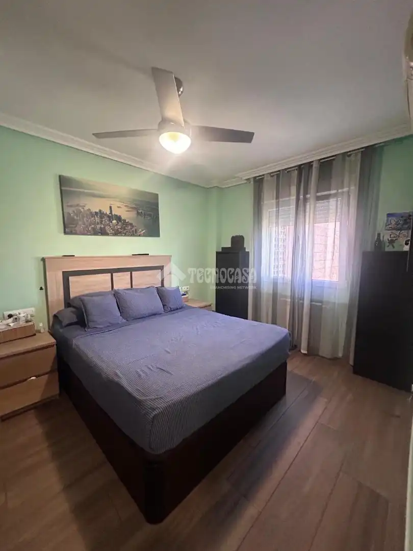 Habitación de Piso en venta en Valdemoro con Aire acondicionado y Calefacción