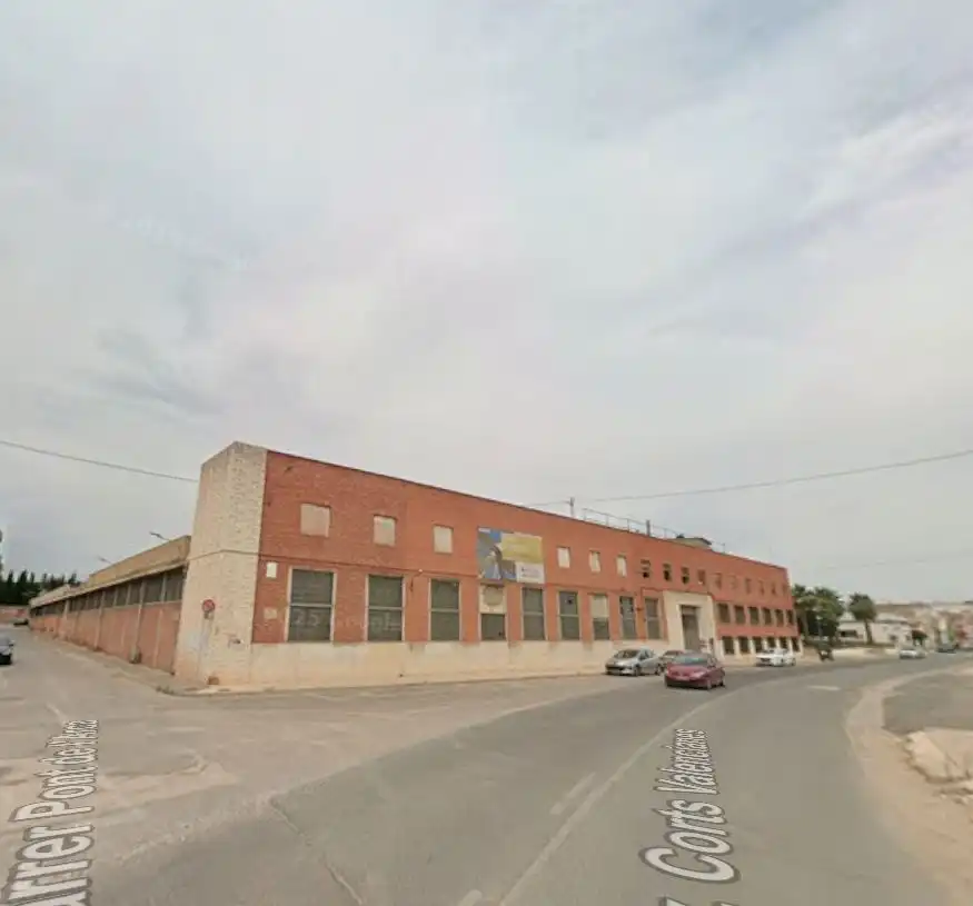 Nave industrial in vendita a Avinguda Corts Valencianes 1, imagen 2