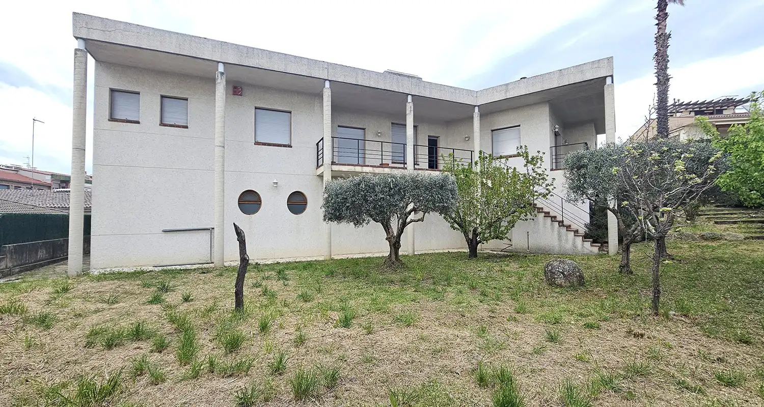 Vista exterior de Casa o xalet en venda en Hostalric amb Aire condicionat, Calefacció i Jardí privat