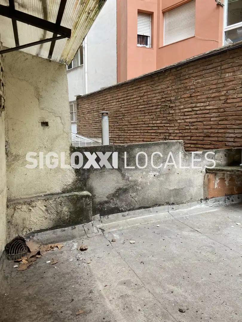 Vista exterior de Local de lloguer en Barcelona