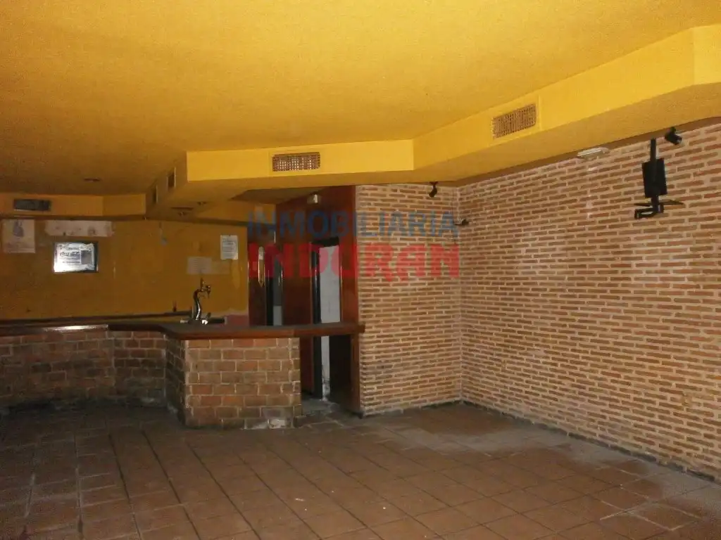 Local commercial à vendre à Navalmoral de la Mata, imagen 2