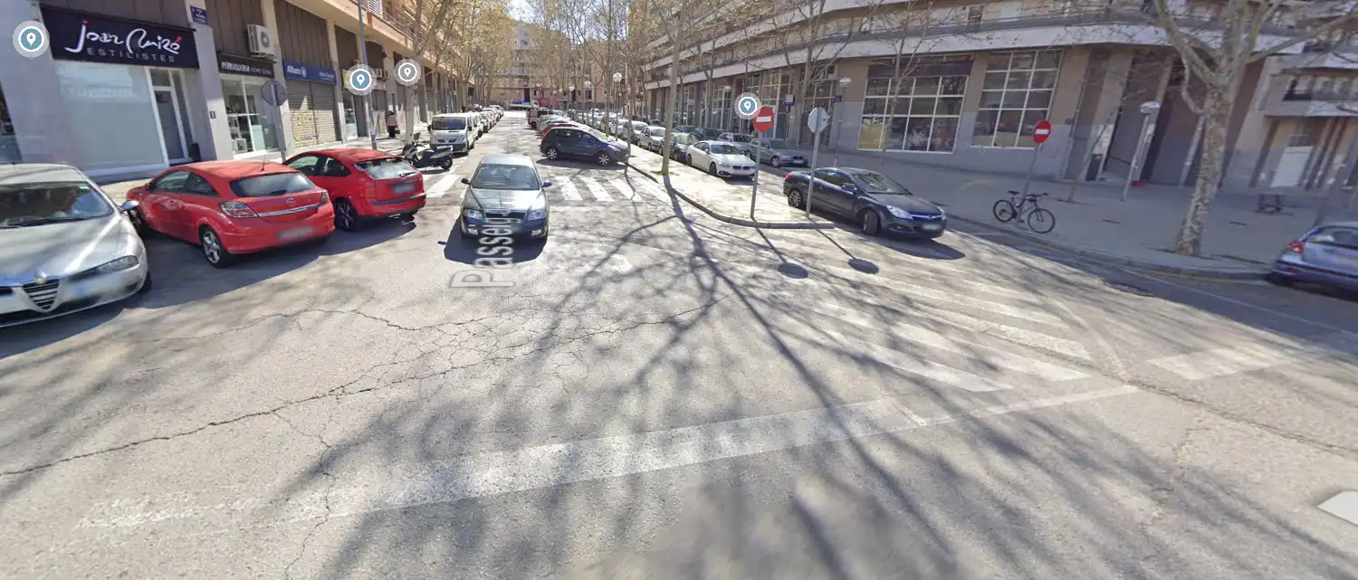 Außenansicht von Loft zum Verkauf in Terrassa mit Parkett