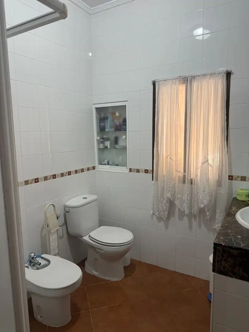 Baño de Finca rústica en venta en Badajoz con Aire acondicionado, Calefacción y Jardín privado