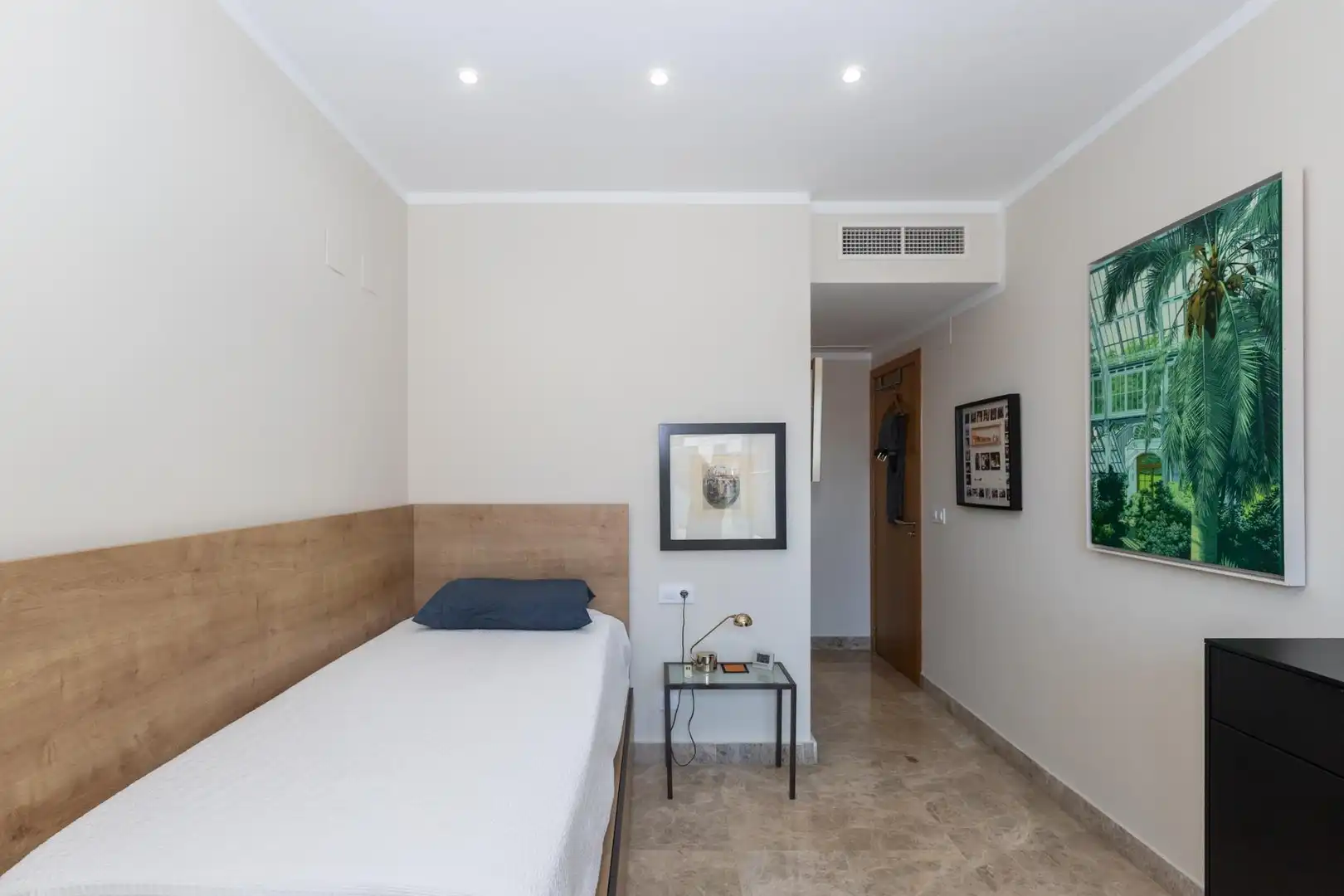 Bedroom of Flat for sale in Carretera de Cádiz