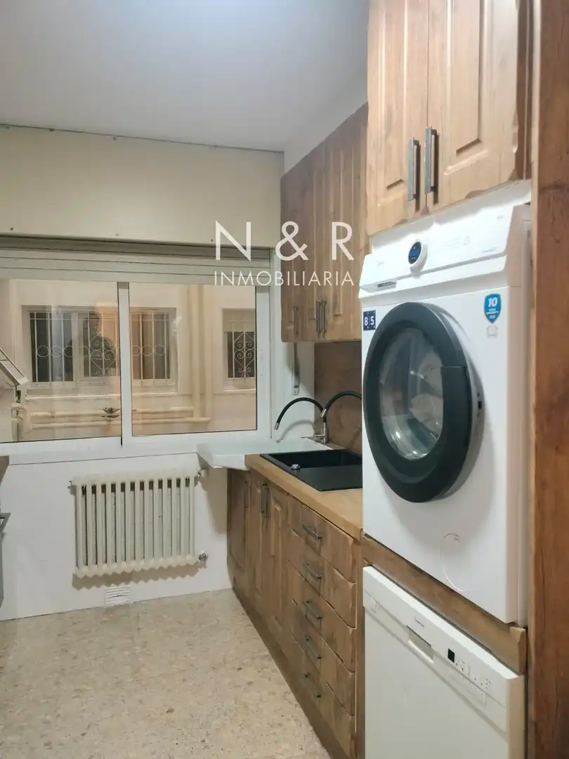 Kitchen of Flat for rent in Santiago de Compostela   with Heating and Furnished