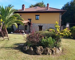 Jardí de Finca rústica de lloguer en Piloña amb Jardí privat, Parquet i Terrassa