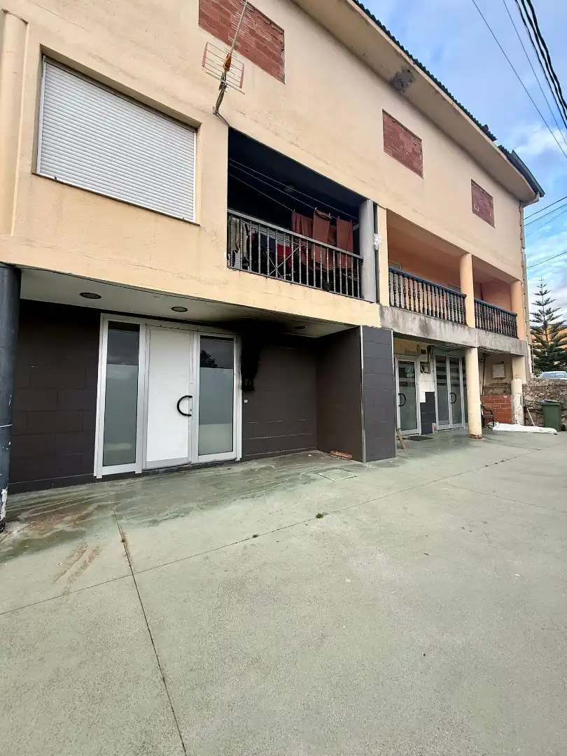 Außenansicht von Geschaftsraum zum Verkauf in Santander