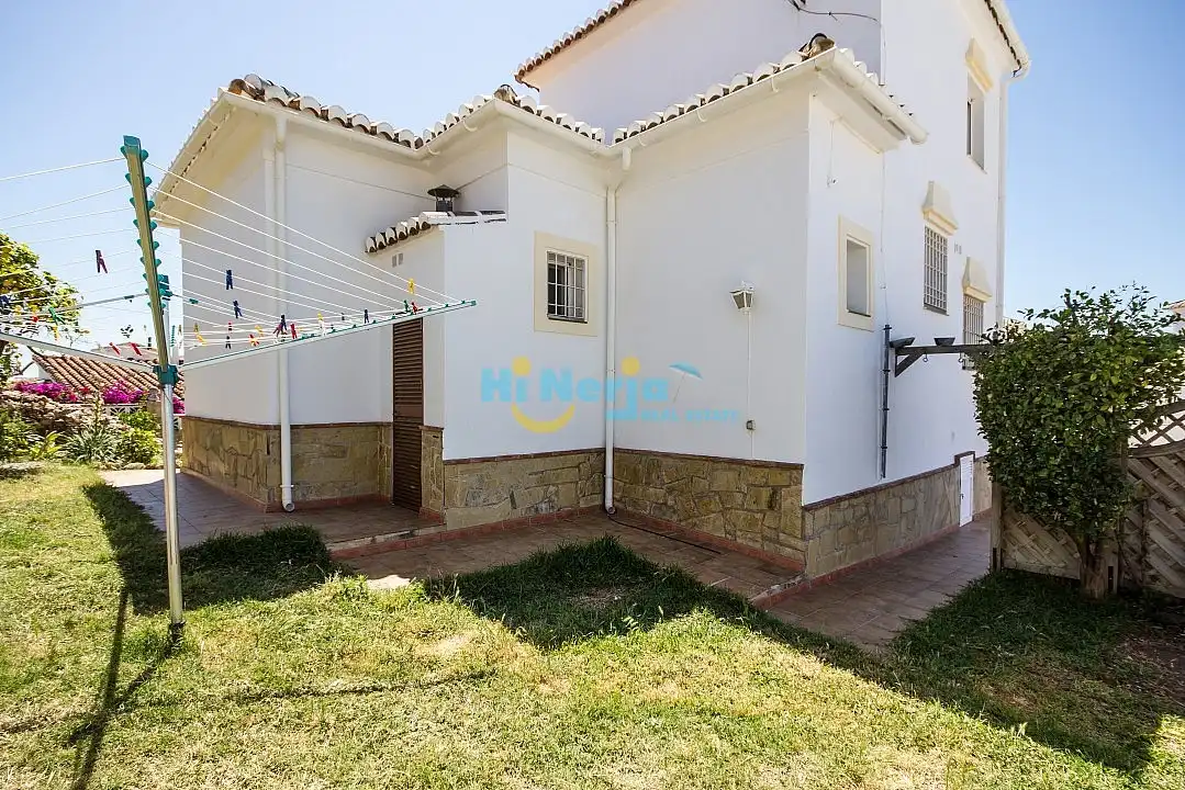 Chalet con piscina en venta en Centro, imagen 3