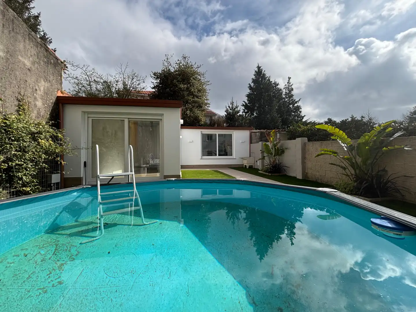 Swimming pool of Flat for sale in Vilagarcía de Arousa  with Heating, Private garden and Storage room