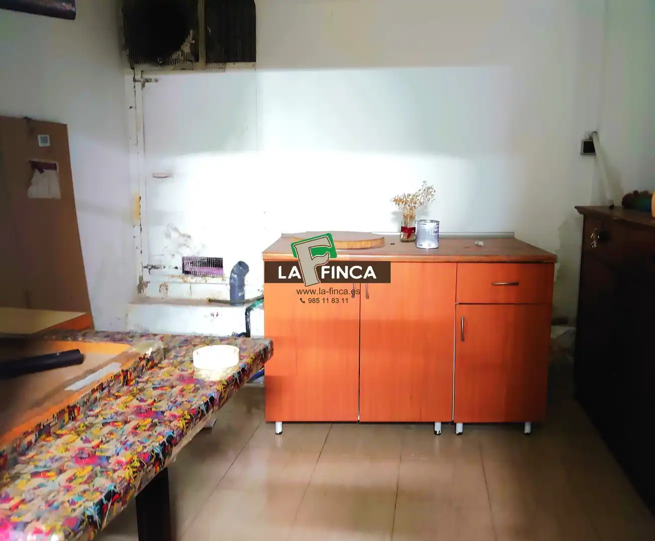 Cuina de Local en venda en Oviedo 